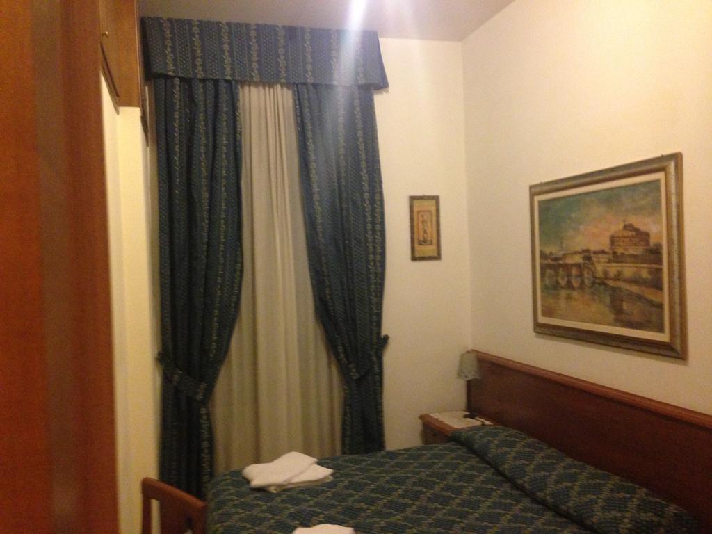 Amoromaonline Buitenkant foto
